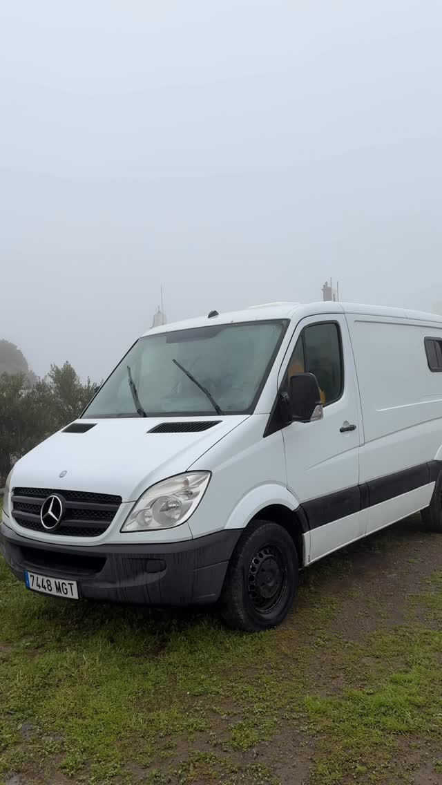 On a quitté le confort de notre hôtel pour se lancer dans un road trip en van, en pleine tempête sur l’île de Grande Canarie. Quelle idée de génie 😂👌
👉 Racontez-nous vos anecdotes en van 🤣
#roadtrip #vanlife #yescapa