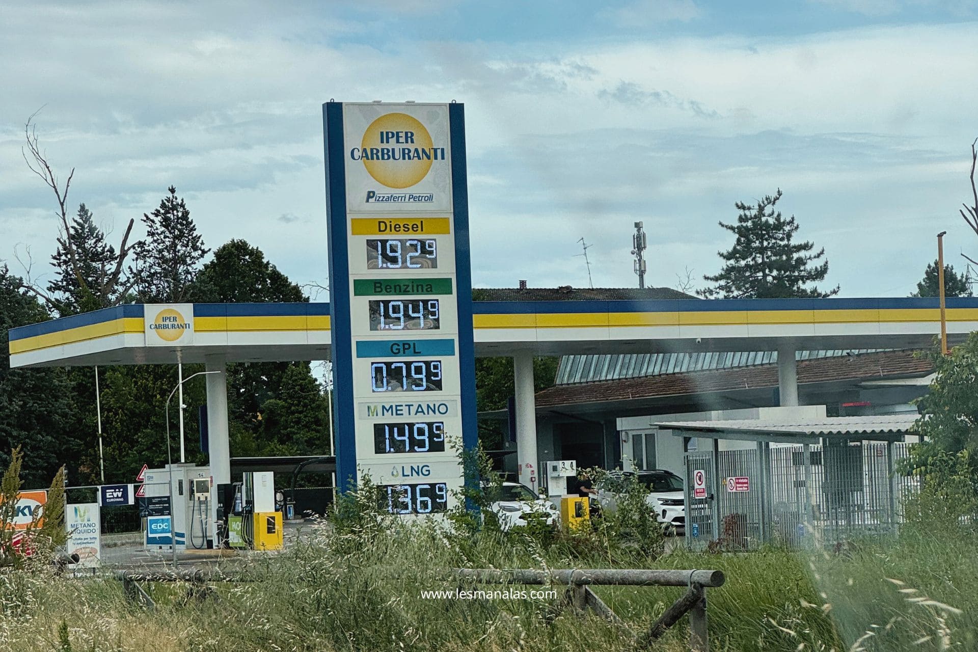 lesmanalas-italie-conseils-road-trip-carburant